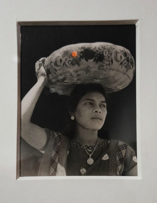 En 1929 au Mexique, portage traditionnel chez les femmes